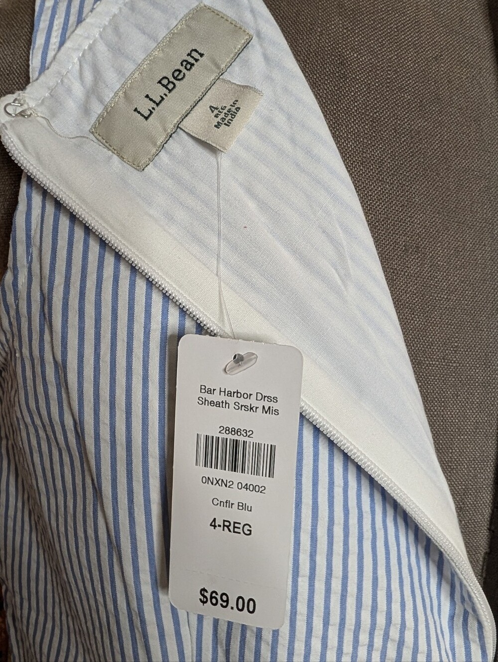 L.L. Bean Light Blue and White Striped Sleeveless Notch-Neck Mini Dress - Picture 4 of 8